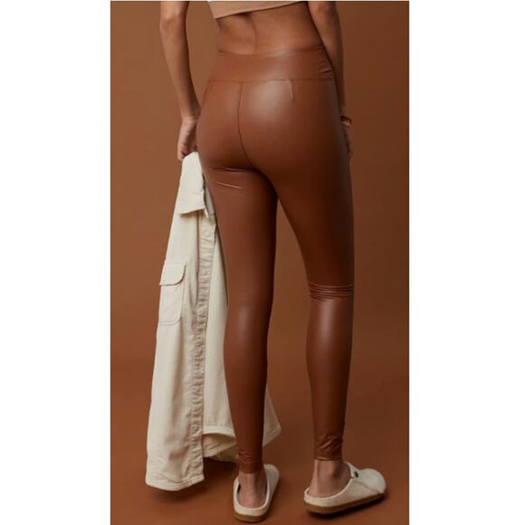 NWT AERIE OFFLINE Women's Brown Real Luxe Leather Leggings Size S - Picture 2 of 7